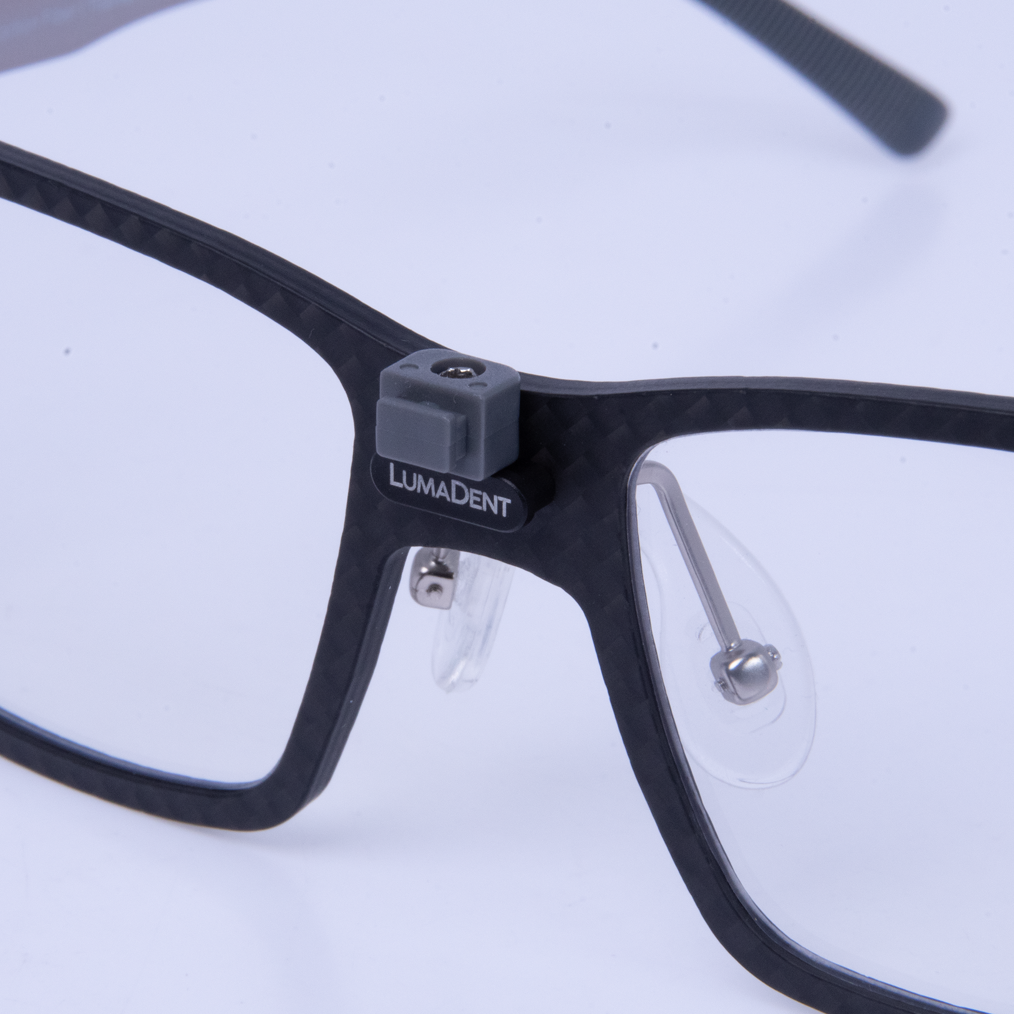 Premium Eyewear + Mount