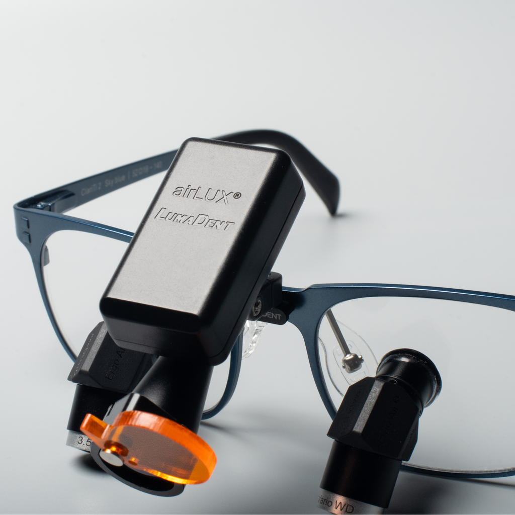 トランプ Luminosity LUX set airLUX Wireless Headlight Package: Freedom & Clarity – LumaDent